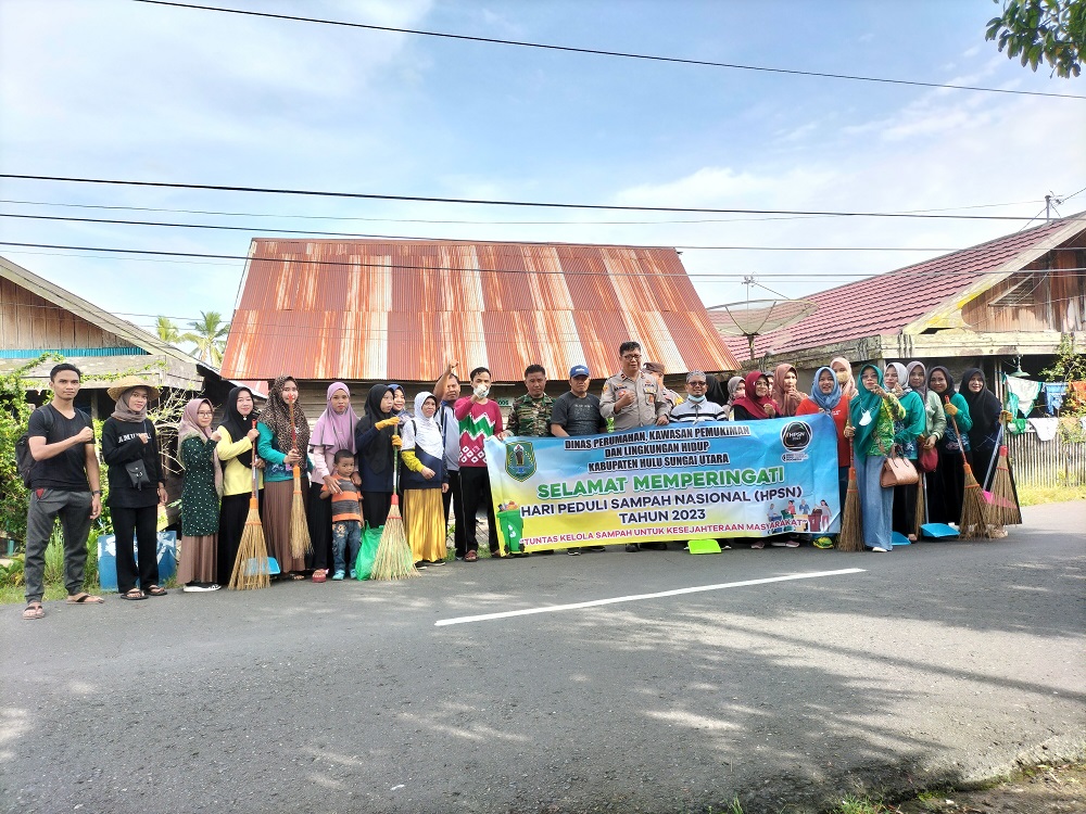 JUM'AT BERSIH DALAM RANGKA HARI PEDULI SAMPAH NASIONAL